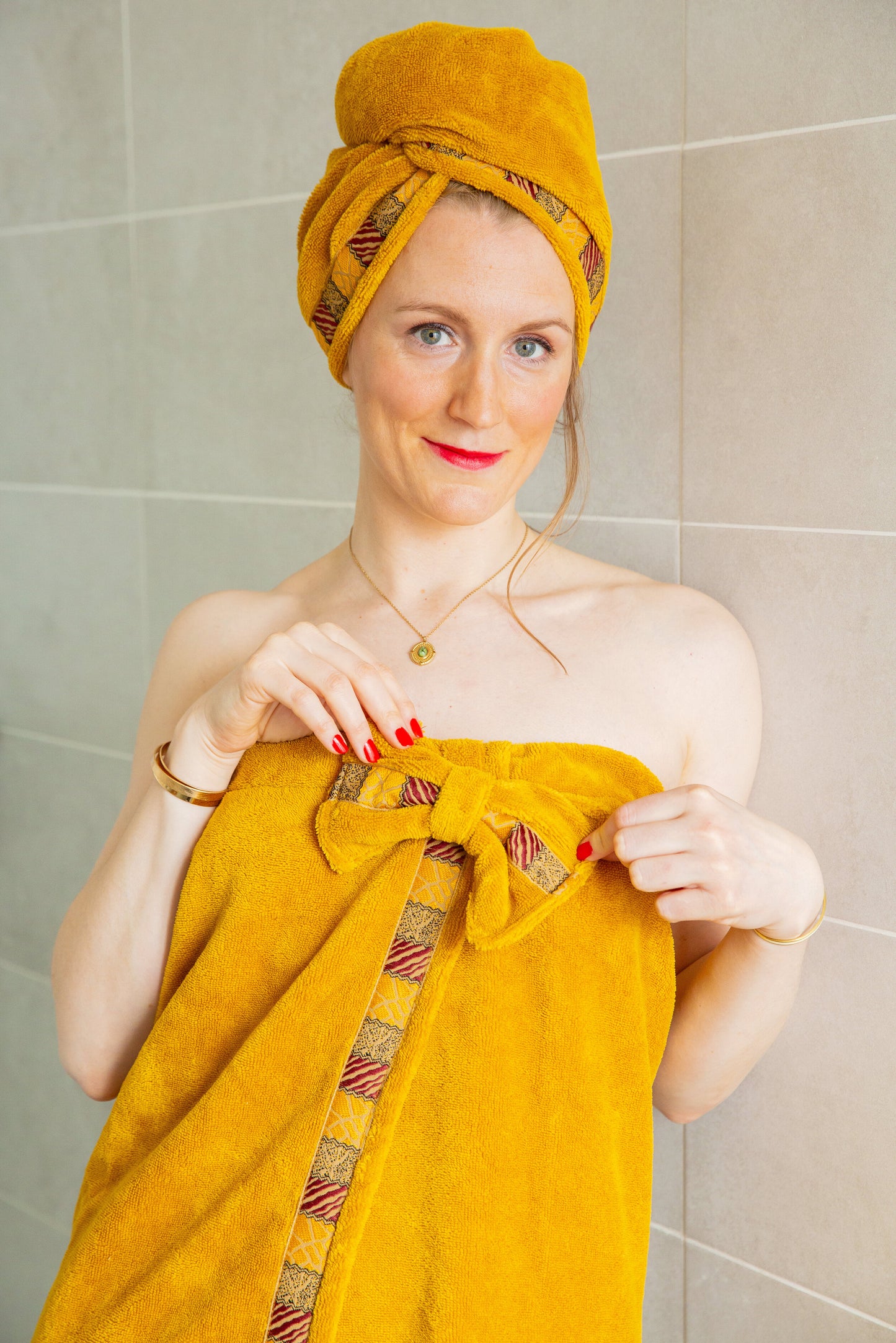 Coffret Cadeau: Peignoir + Turban [GRIS]